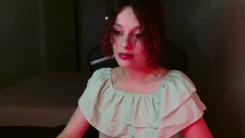 Snapshot of mia_luiza chatting on 07-16-26, 07:20 mia_luiza online show from 07-16-26, 07:20