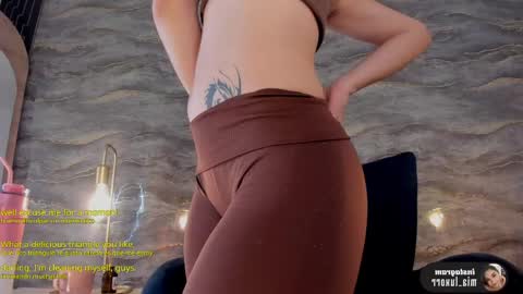 Snapshot of mia_luxor chatting on 04-29-26, 11:47 mia_luxor online show from 04-29-26, 11:47