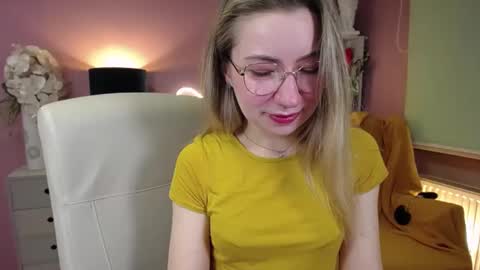 Snapshot of mia_luxx92 chatting on 12-04-24, 07:50 Mia online show from 12-04-24, 07:50