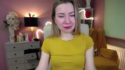 Snapshot of mia_luxx92 chatting on 12-31-24, 11:20 Mia online show from 12-31-24, 11:20
