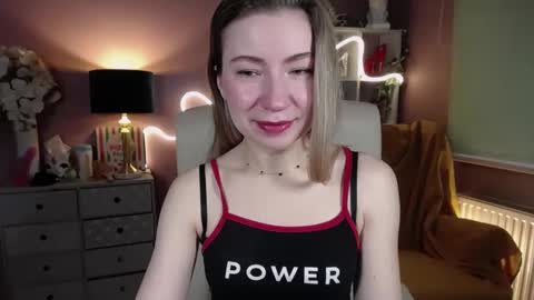 Snapshot of mia_luxx92 chatting on 02-06-25, 07:35 Mia online show from 02-06-25, 07:35