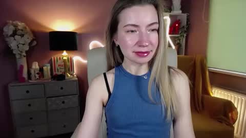Snapshot of mia_luxx92 chatting on 02-11-25, 10:48 Mia online show from 02-11-25, 10:48