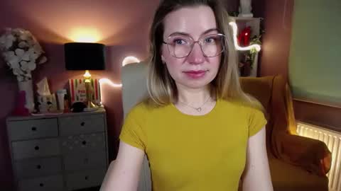 Snapshot of mia_luxx92 chatting on 02-13-25, 01:48 Mia online show from 02-13-25, 01:48