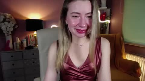 Snapshot of mia_luxx92 chatting on 02-15-25, 08:00 Mia online show from 02-15-25, 08:00