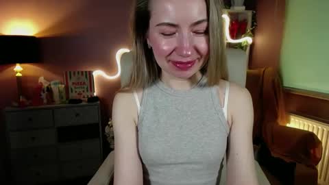 Snapshot of mia_luxx92 chatting on 02-23-25, 11:00 Mia online show from 02-23-25, 11:00