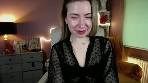 Snapshot of mia_luxx92 chatting on 02-24-25, 10:59 Mia online show from 02-24-25, 10:59