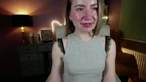Snapshot of mia_luxx92 chatting on 03-02-25, 05:14 Mia online show from 03-02-25, 05:14
