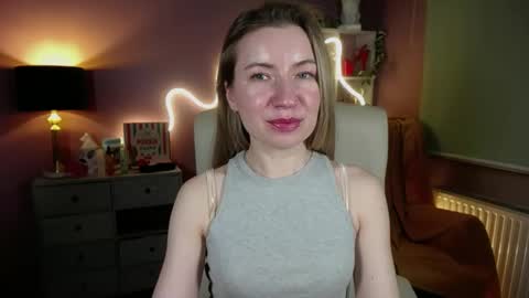 Snapshot of mia_luxx92 chatting on 03-09-25, 05:49 Mia online show from 03-09-25, 05:49