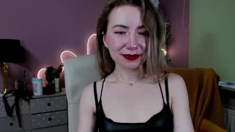 Snapshot of mia_luxx92 chatting on 10-09-25, 06:44 Mia online show from 10-09-25, 06:44