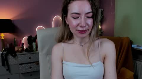 Snapshot of mia_luxx92 chatting on 10-10-25, 07:07 Mia online show from 10-10-25, 07:07