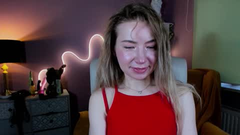 Snapshot of mia_luxx92 chatting on 10-18-25, 06:48 Mia online show from 10-18-25, 06:48