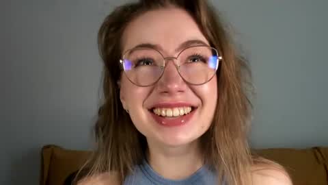 Snapshot of mia_luxx92 chatting on 07-05-26, 01:18 Mia online show from 07-05-26, 01:18