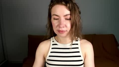 Snapshot of mia_luxx92 chatting on 07-18-26, 07:12 Mia online show from 07-18-26, 07:12