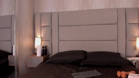    online show from 11-15-25, 07:21