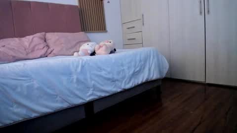 Mia Nevaeh - follow me online show from 05-24-26, 07:52