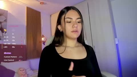 Snapshot of mia_nevaeh chatting on 06-04-26, 08:26 Mia Nevaeh - follow me online show from 06-04-26, 08:26