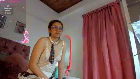 Snapshot of mia_nova5 chatting on 07-08-26, 12:20 mia_nova5 online show from 07-08-26, 12:20