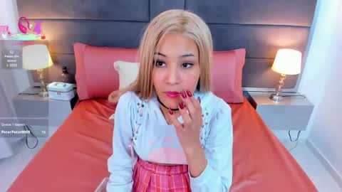 Snapshot of mia_poppy chatting on 05-31-26, 06:09 Yessica online show from 05-31-26, 06:09