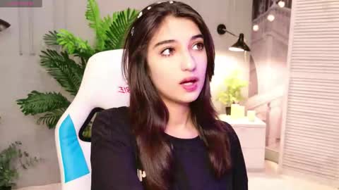 Mia online show from 02-07-26, 03:49