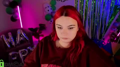 Snapshot of mia_r0ss chatting on 06-25-26, 05:12 Mia online show from 06-25-26, 05:12