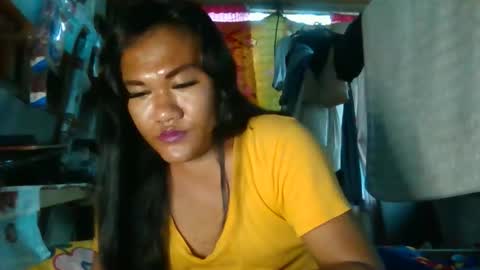 Snapshot of mia_revita chatting on 02-20-26, 12:51 mia_revita online show from 02-20-26, 12:51