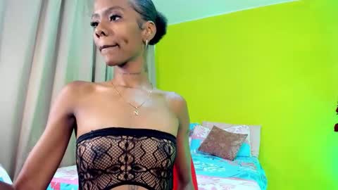 Snapshot of mia_rissi chatting on 10-09-25, 02:59 Mia online show from 10-09-25, 02:59