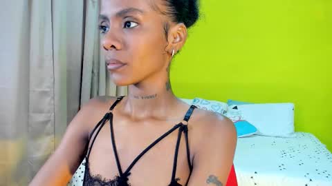 Snapshot of mia_rissi chatting on 11-04-25, 02:49 Mia online show from 11-04-25, 02:49