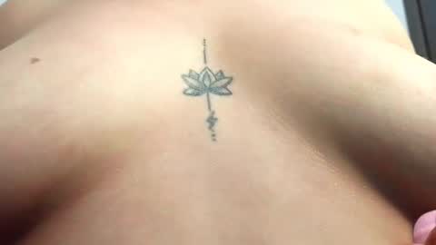 Mia online show from 10-22-25, 07:57