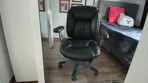 Mia Sepulveda online show from 04-04-26, 07:22