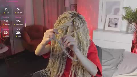 Mia online show from 12-23-25, 06:33