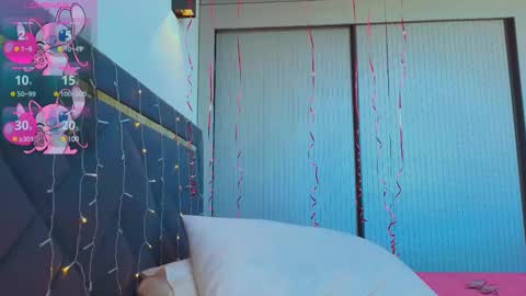 Mia online show from 01-23-25, 07:43