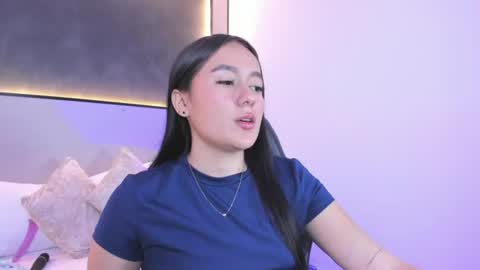 Snapshot of mia_slora chatting on 06-19-26, 12:20 M I A online show from 06-19-26, 12:20