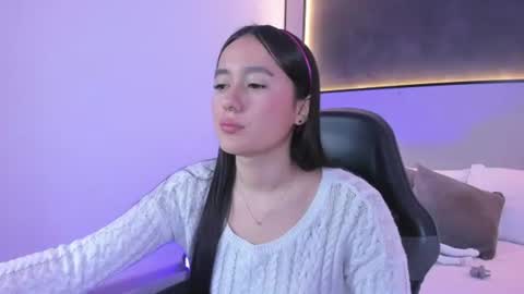 Snapshot of mia_slora chatting on 06-26-26, 12:09 M I A online show from 06-26-26, 12:09