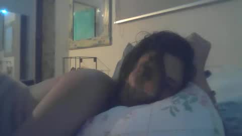 Snapshot of mia_solis_86 chatting on 05-14-26, 06:53 Mia online show from 05-14-26, 06:53
