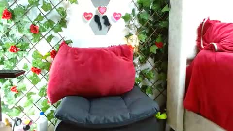 Snapshot of mia_squirt_big chatting on 12-23-24, 08:11 Mia squirt big INDEPENDENT MODEL...ONLYFANS online show from 12-23-24, 08:11