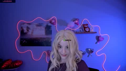 mia_starrr_ online show from 02-25-26, 08:51