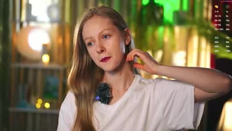 Mia online show from 03-02-26, 04:03