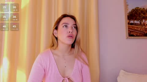 Mia White  online show from 04-06-26, 01:23