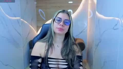 miaa_cn online show from 06-18-26, 01:04
