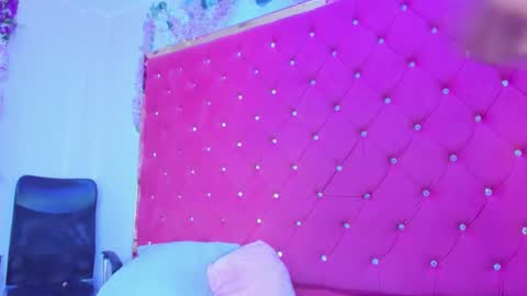 miaa_davis_ online show from 03-29-26, 02:55