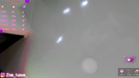 Snapshot of miaa_foxx_ chatting on 05-27-26, 01:57 Mia online show from 05-27-26, 01:57