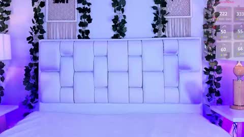 Mia online show from 02-01-26, 11:42