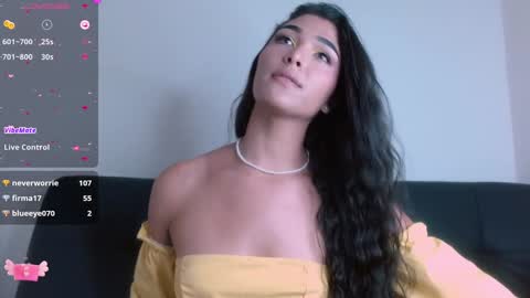 Snapshot of miaa_heart chatting on 01-23-25, 05:31 Mia online show from 01-23-25, 05:31