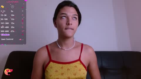 Snapshot of miaa_heart chatting on 01-30-25, 11:22 Mia online show from 01-30-25, 11:22