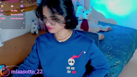 Snapshot of miaa_sotto chatting on 01-08-25, 03:51 Maria Fernanda online show from 01-08-25, 03:51
