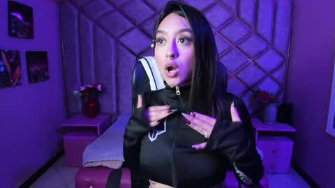 Miaa online show from 12-17-25, 04:57