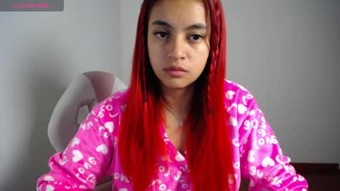 Snapshot of miaaa_mo chatting on 11-24-25, 12:38 Ma online show from 11-24-25, 12:38