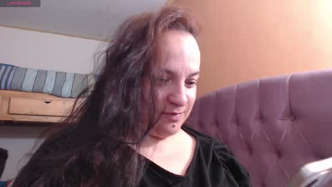 Snapshot of miaabrownn chatting on 01-07-25, 03:35 MIA online show from 01-07-25, 03:35