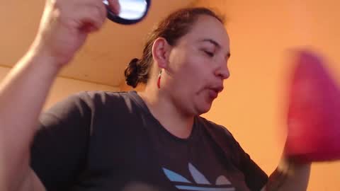 Snapshot of miaabrownn chatting on 02-04-25, 07:11 MIA online show from 02-04-25, 07:11