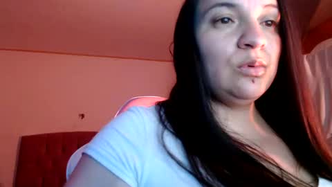 Snapshot of miaabrownn chatting on 09-20-25, 03:29 MIA online show from 09-20-25, 03:29